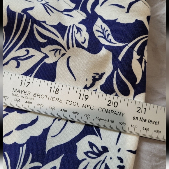 Lands' End Women SZ 10P Ponte Knit blue & white floral sheath sleeveless pockets - Picture 12 of 12